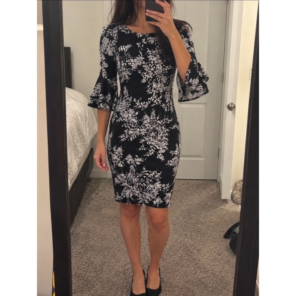 Calvin Klein Black Floral Print Bell Sleeve Knee Length Sheath Dress Size 6